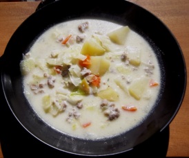 bratwurst cabbage potato soup